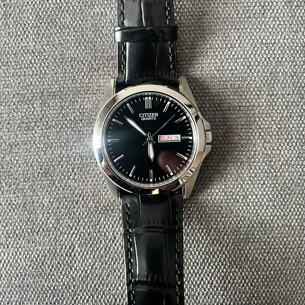 Men’s Citizens leather watch